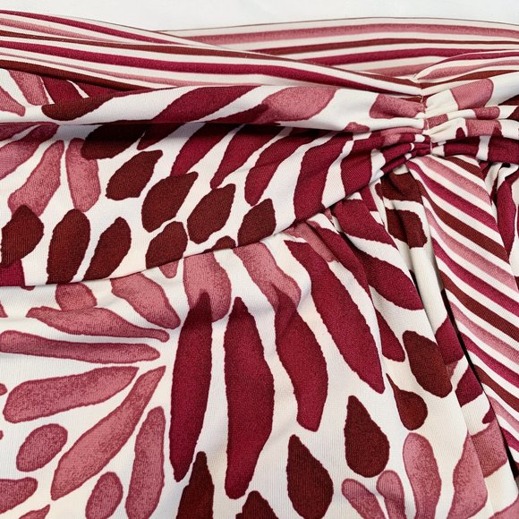 Raspberry/White short halter dress - Picture 4 of 5